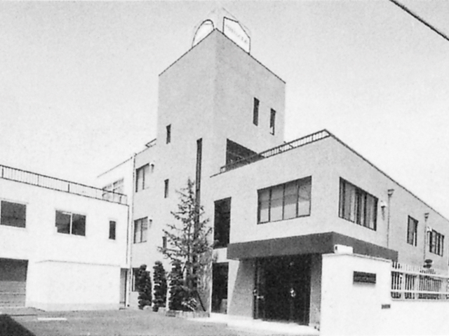 本社新社屋（1981年5月）